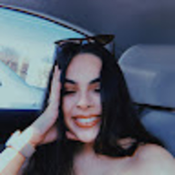 Meet your Posher, Elizabeth - Picture 1 of 1